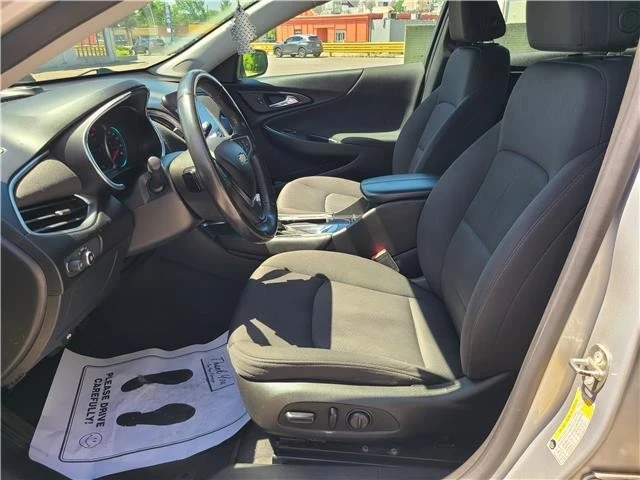 2018 Chevrolet Malibu - Image 10 of 12