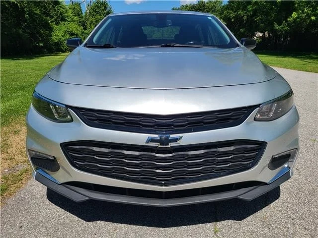 2018 Chevrolet Malibu - Image 8 of 12