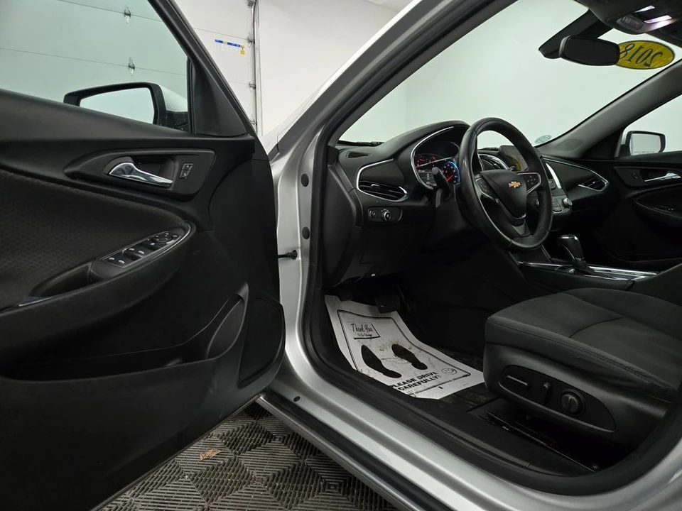 2018 Chevrolet Malibu - Image 12 of 12