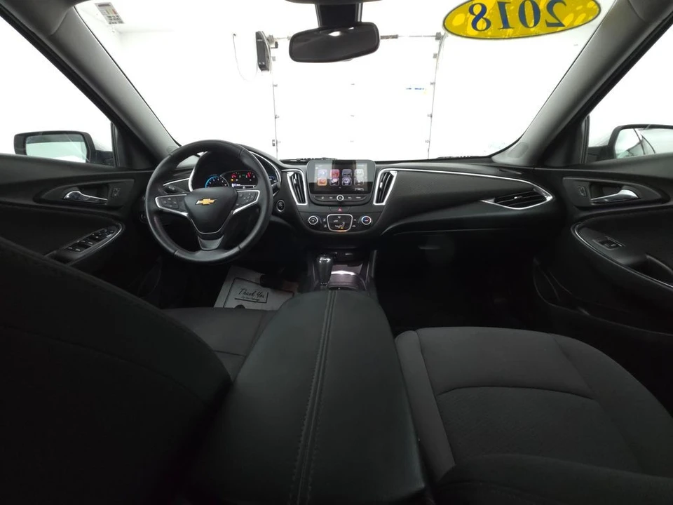 2018 Chevrolet Malibu - Image 2 of 12