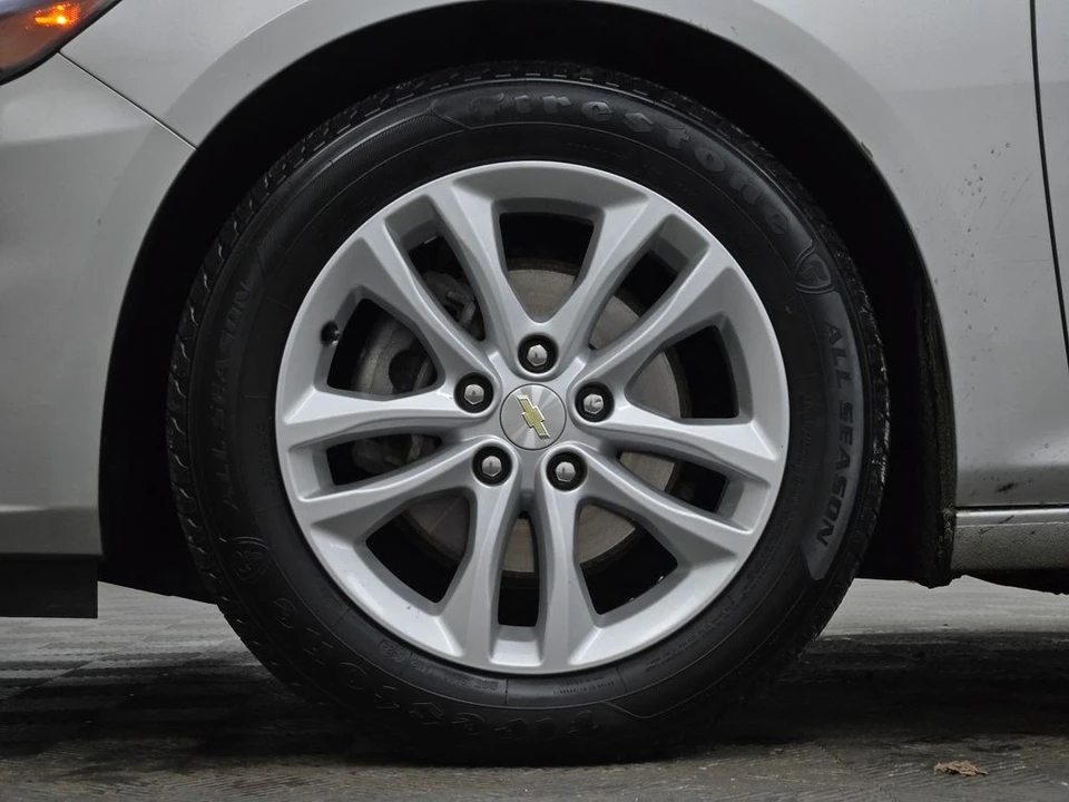 2018 Chevrolet Malibu - Image 11 of 12