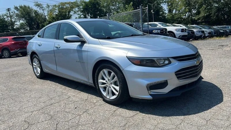2018 Chevrolet Malibu - Image 2 of 12