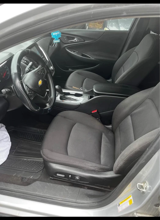 2018 Chevrolet Malibu - Image 9 of 11