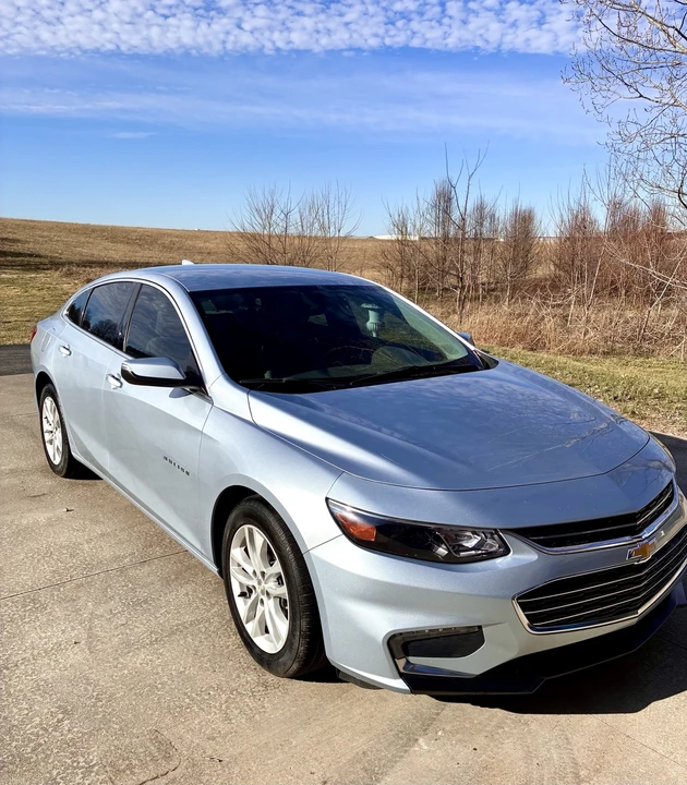 2018 Chevrolet Malibu - Image 2 of 10
