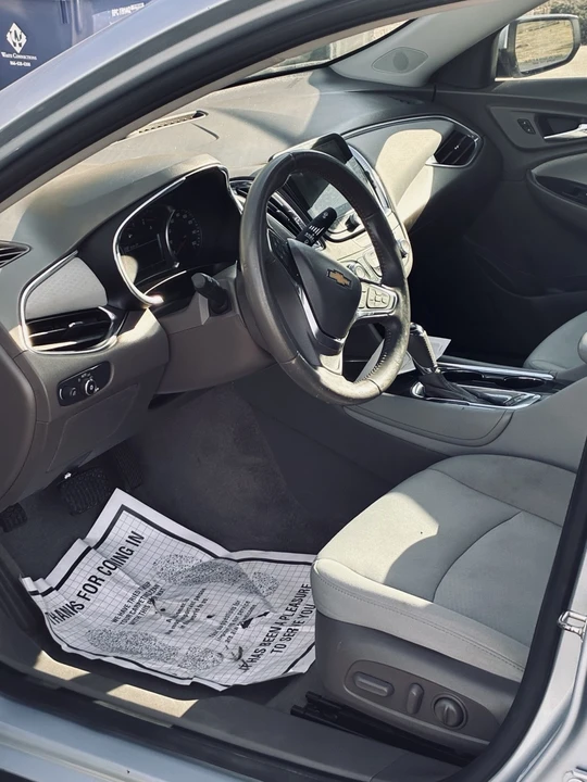 2018 Chevrolet Malibu - Image 6 of 10