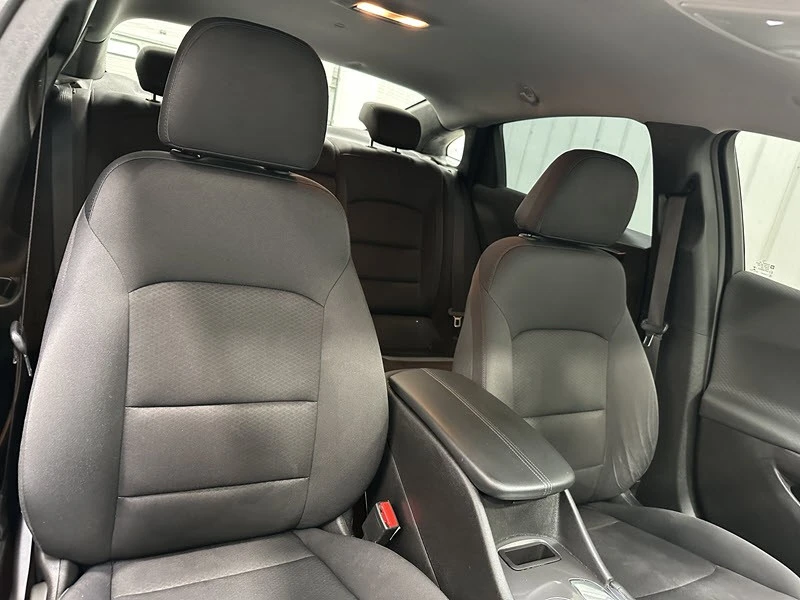 2018 Chevrolet Malibu - Image 18 of 21