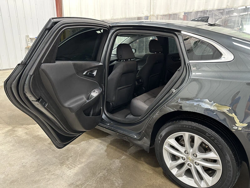 2018 Chevrolet Malibu - Image 11 of 21
