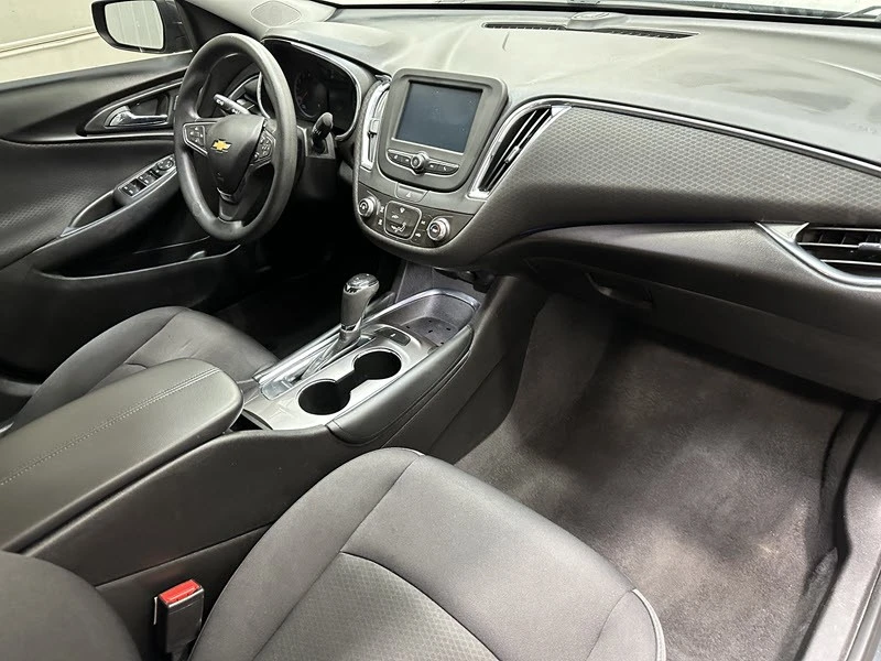 2018 Chevrolet Malibu - Image 19 of 21