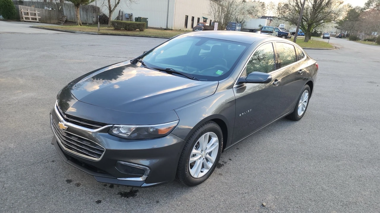 2018 Chevrolet Malibu - Image 2 of 16