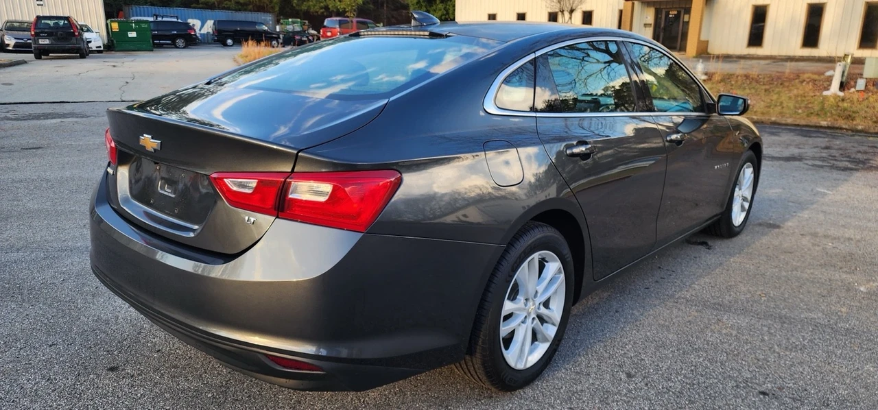 2018 Chevrolet Malibu - Image 8 of 16