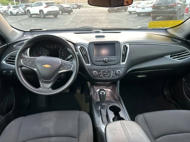 2018 Chevrolet Malibu - Image 5 of 10