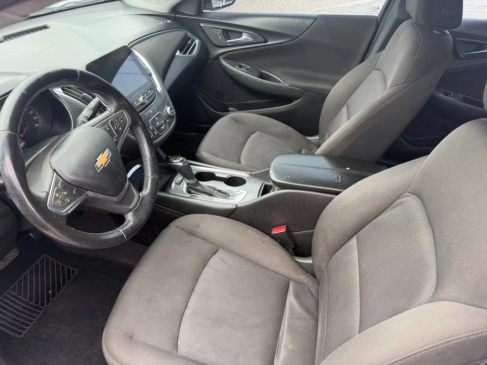 2018 Chevrolet Malibu - Image 10 of 12