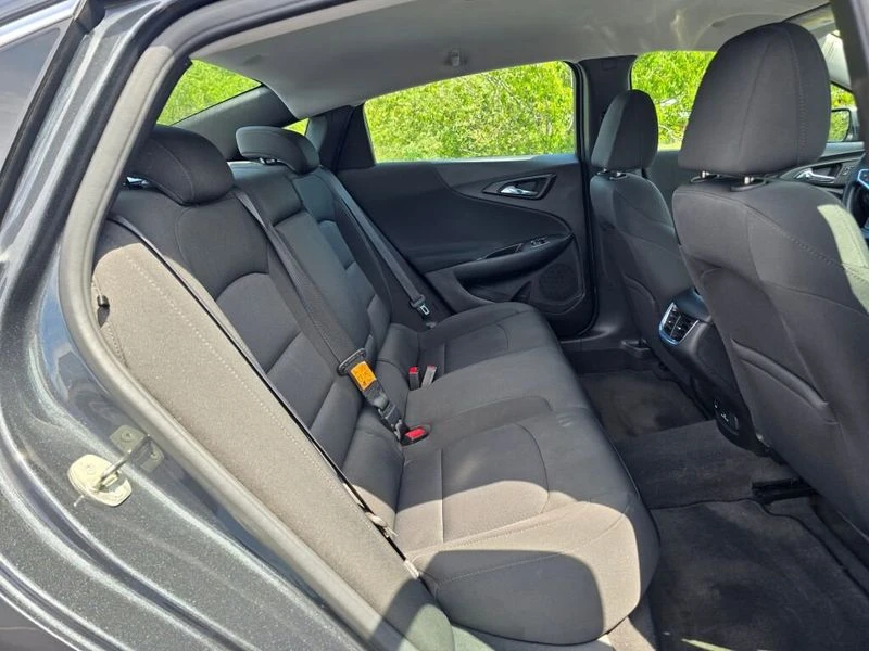 2018 Chevrolet Malibu - Image 14 of 16