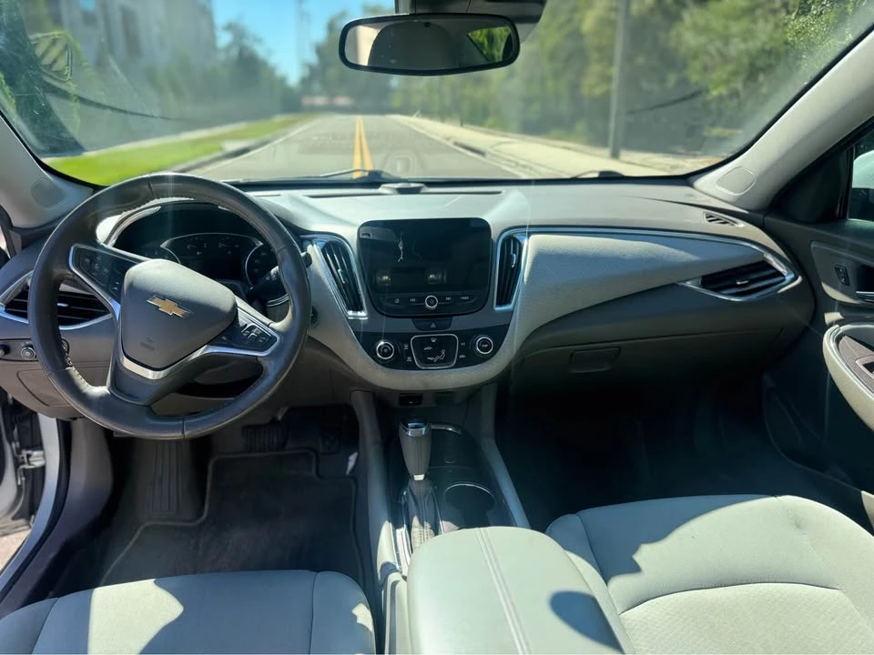 2018 Chevrolet Malibu - Image 12 of 13