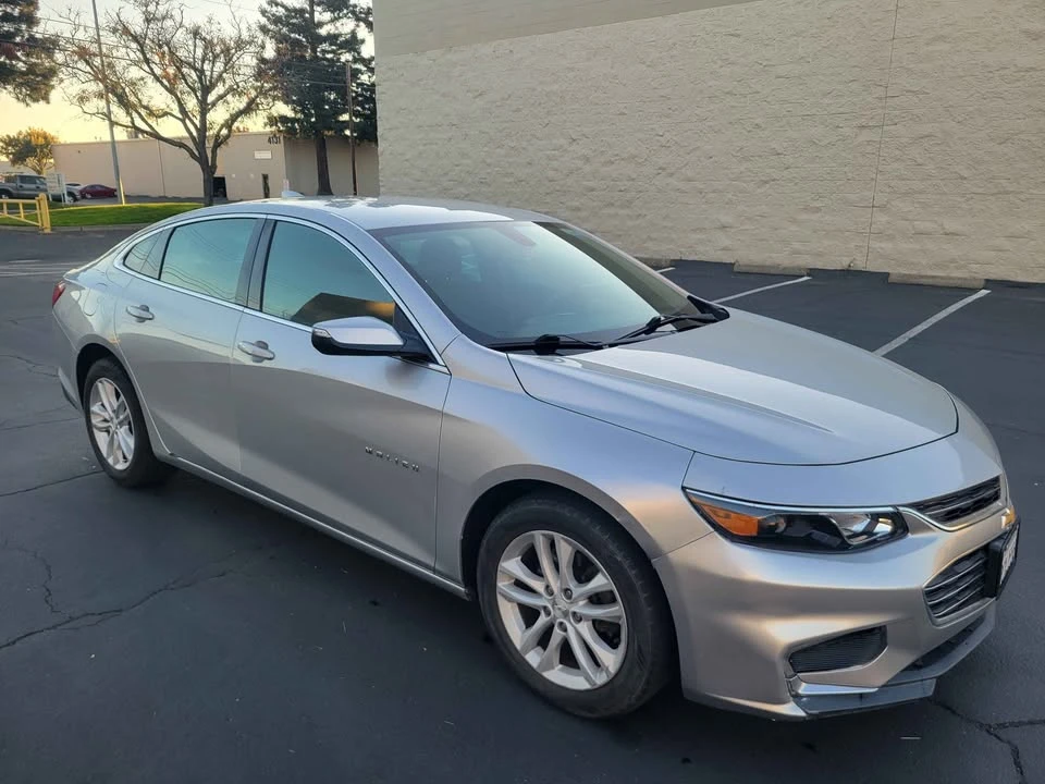 2018 Chevrolet Malibu - Image 2 of 11
