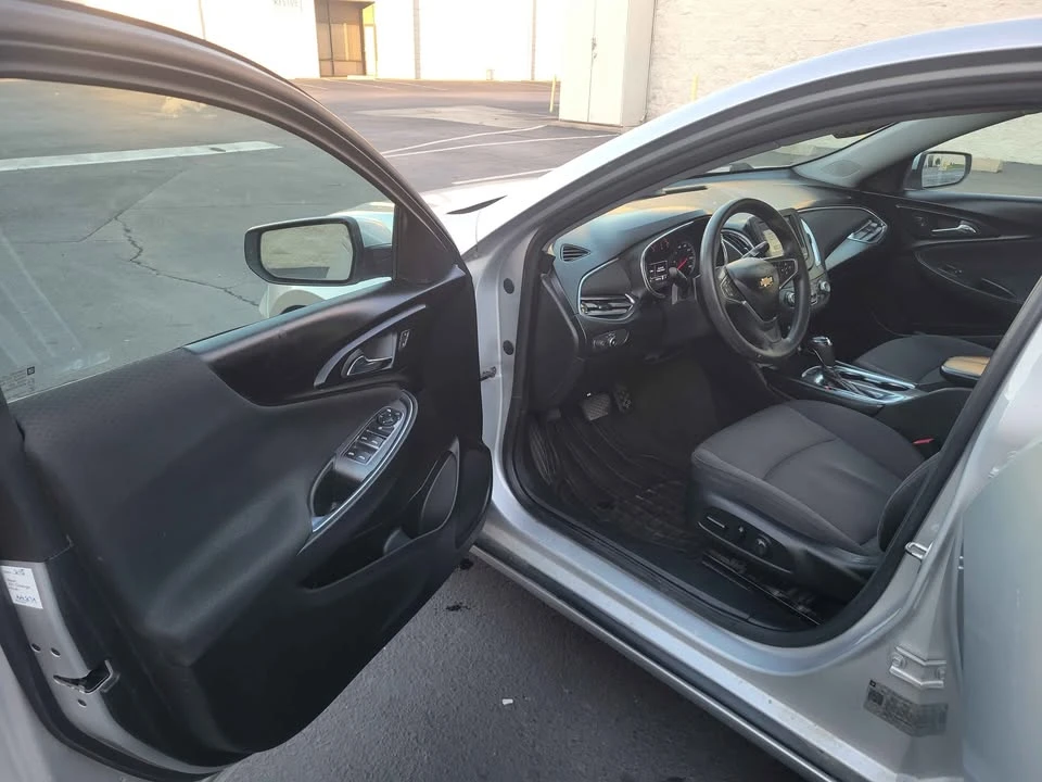 2018 Chevrolet Malibu - Image 9 of 11