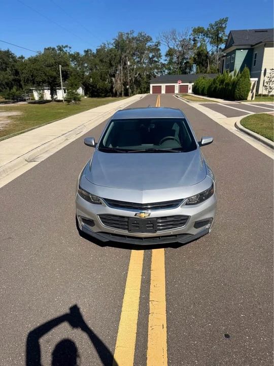 2018 Chevrolet Malibu - Image 2 of 13