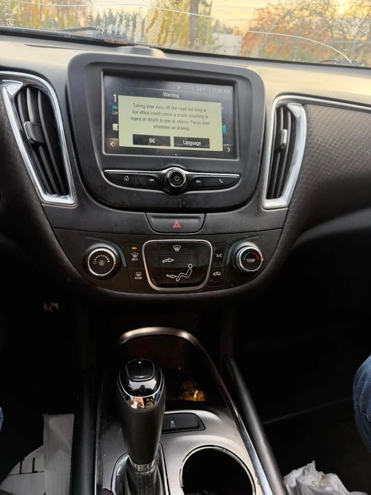 2018 Chevrolet Malibu - Image 11 of 14