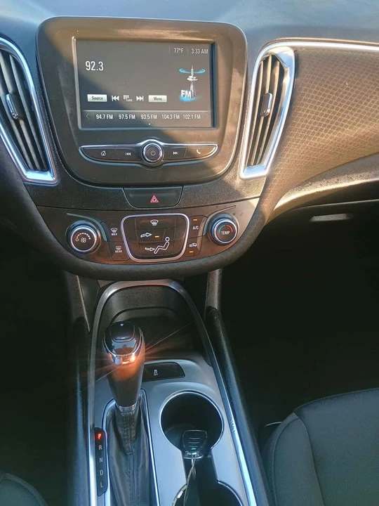 2018 Chevrolet Malibu - Image 15 of 16