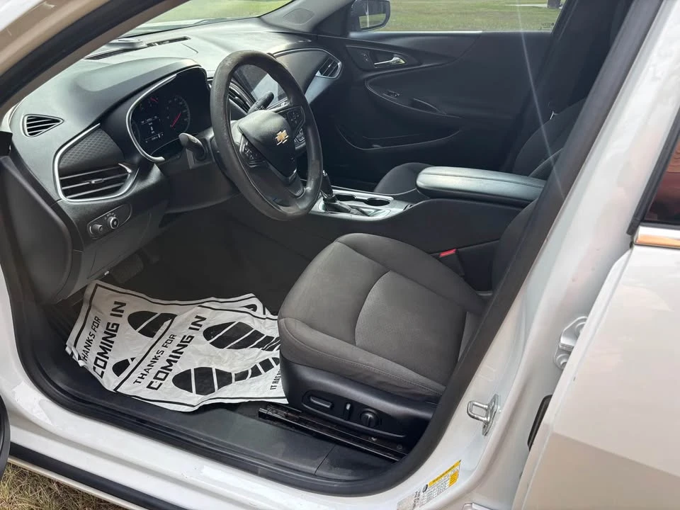 2018 Chevrolet Malibu - Image 6 of 7