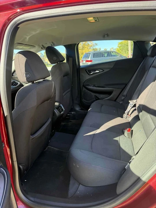 2018 Chevrolet Malibu - Image 6 of 13