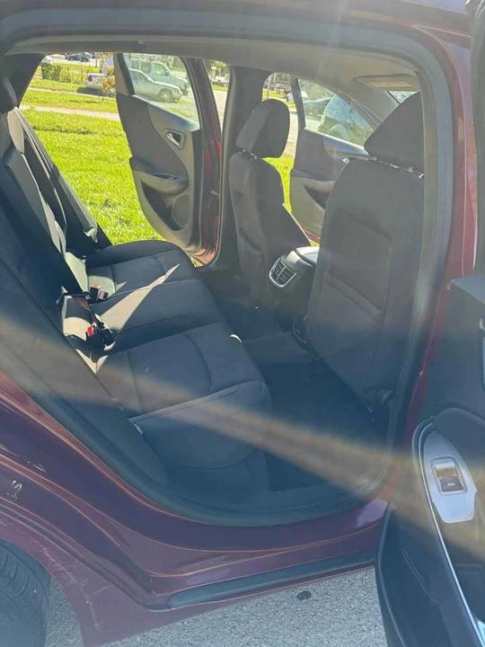 2018 Chevrolet Malibu - Image 2 of 13