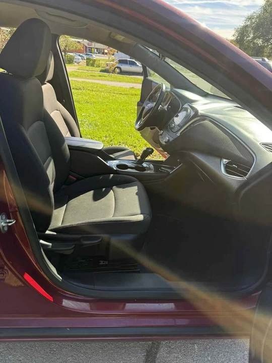 2018 Chevrolet Malibu - Image 3 of 13