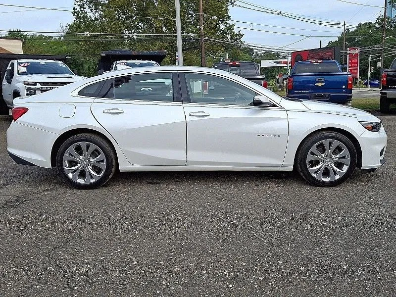 2018 Chevrolet Malibu - Image 8 of 12