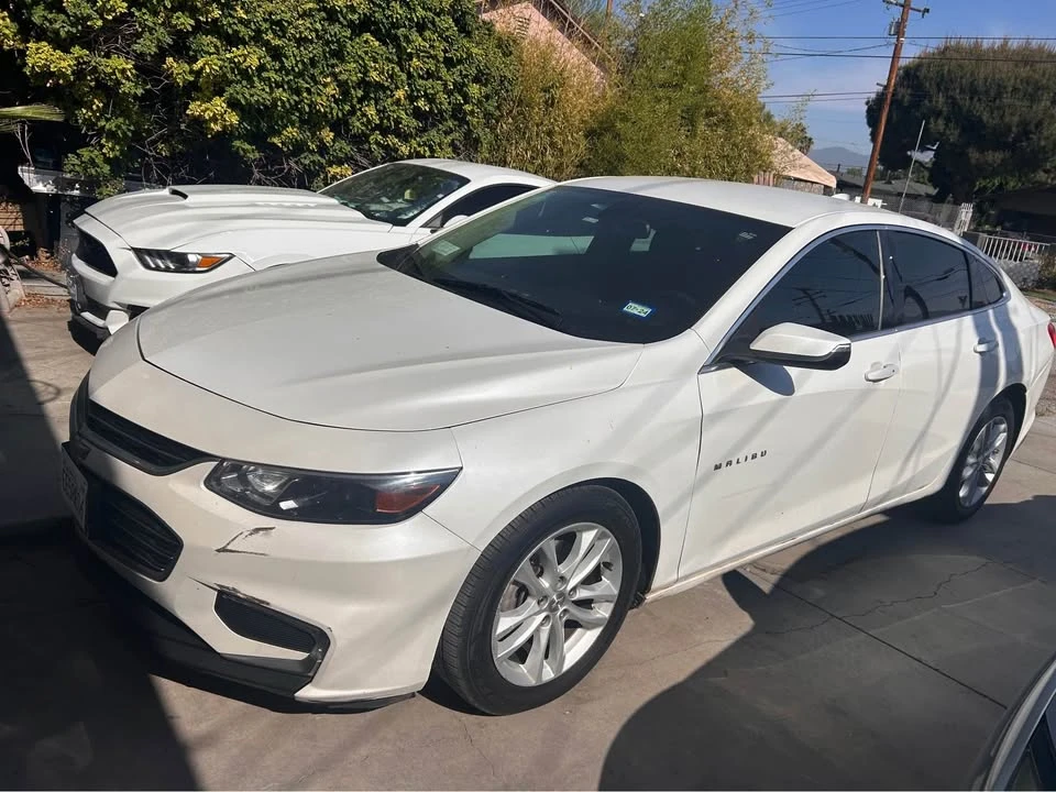 2018 Chevrolet Malibu - Image 2 of 9