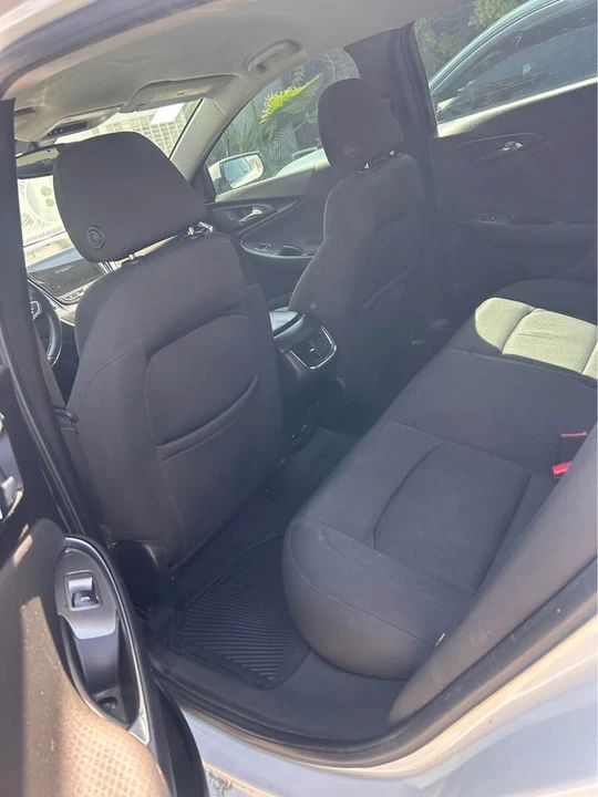 2018 Chevrolet Malibu - Image 7 of 9