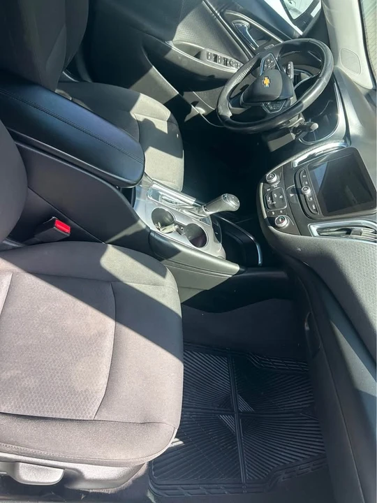 2018 Chevrolet Malibu - Image 8 of 9