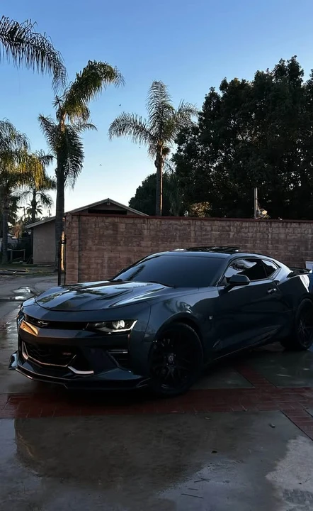 2018 Chevrolet SS - Image 2 of 6
