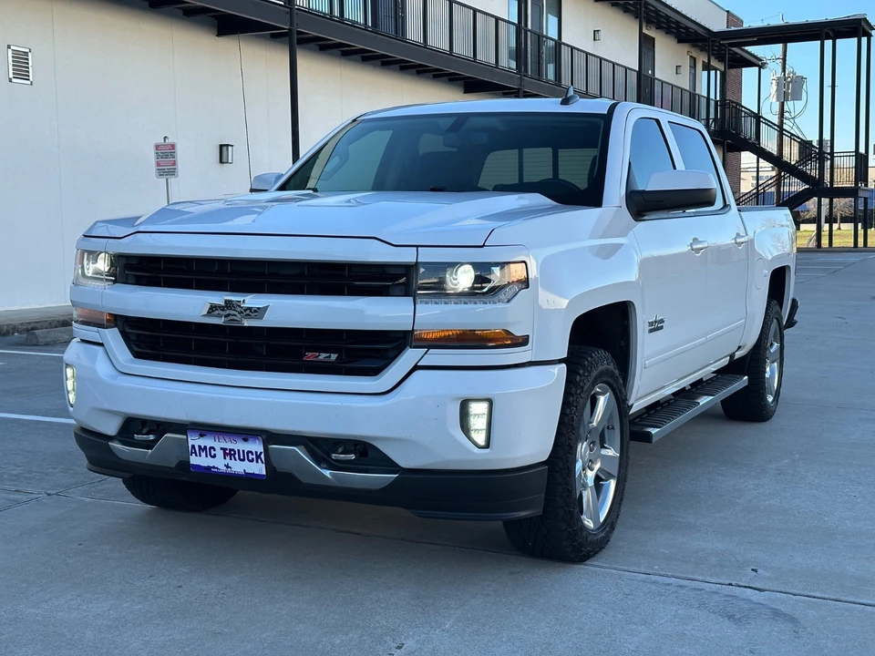2018 Chevrolet Silverado 3rd Gen - Image 2 of 21
