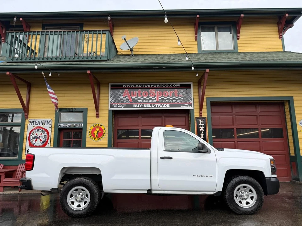 2018 Chevrolet Silverado 2nd Gen - Image 2 of 12