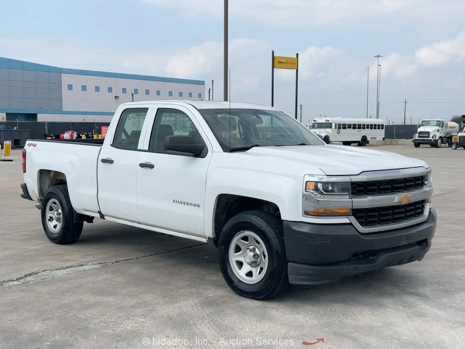 2018 Chevrolet Silverado 3rd Gen - Image 2 of 12