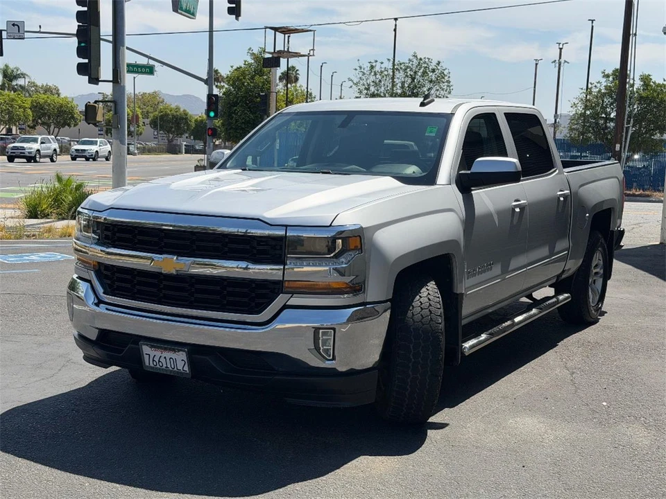2018 Chevrolet Silverado 3rd Gen - Image 5 of 23