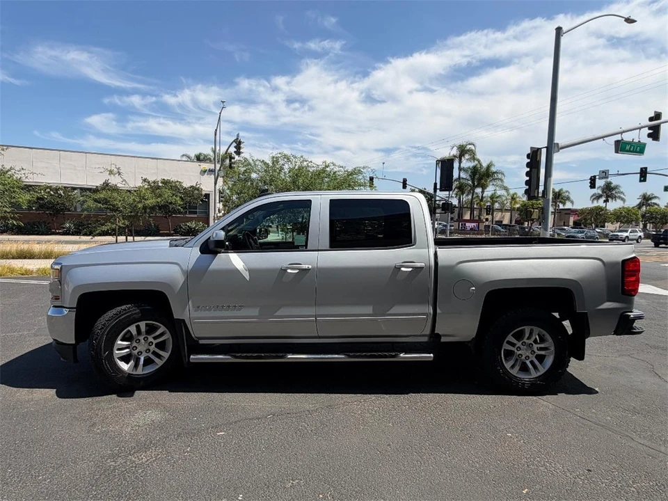 2018 Chevrolet Silverado 3rd Gen - Image 6 of 23