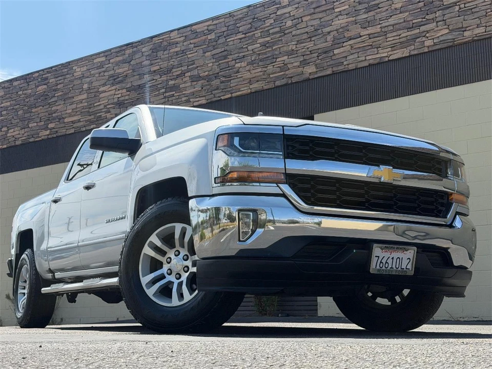 2018 Chevrolet Silverado 3rd Gen - Image 2 of 23