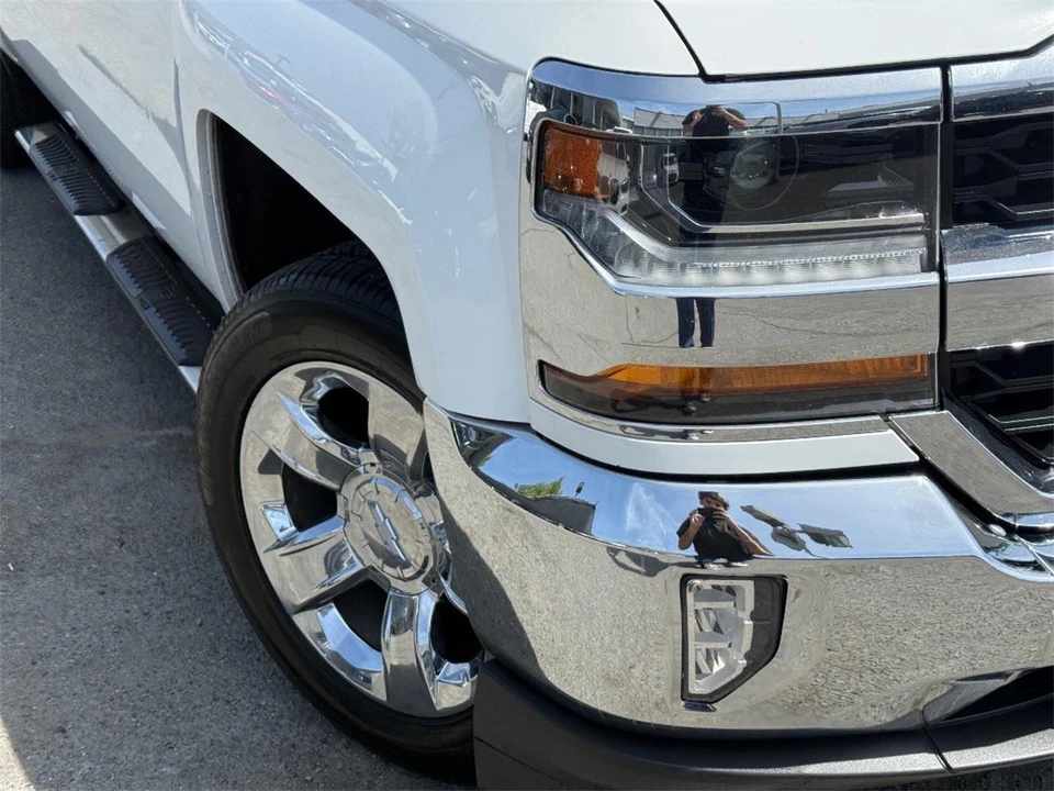 2018 Chevrolet Silverado 3rd Gen - Image 3 of 27
