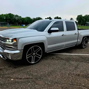 2018 Chevrolet Silverado 1500 LTZ Crew Cab