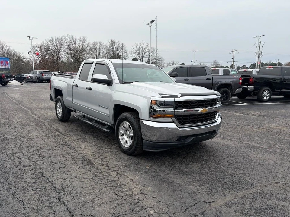 2018 Chevrolet Silverado 3rd Gen - Image 3 of 12