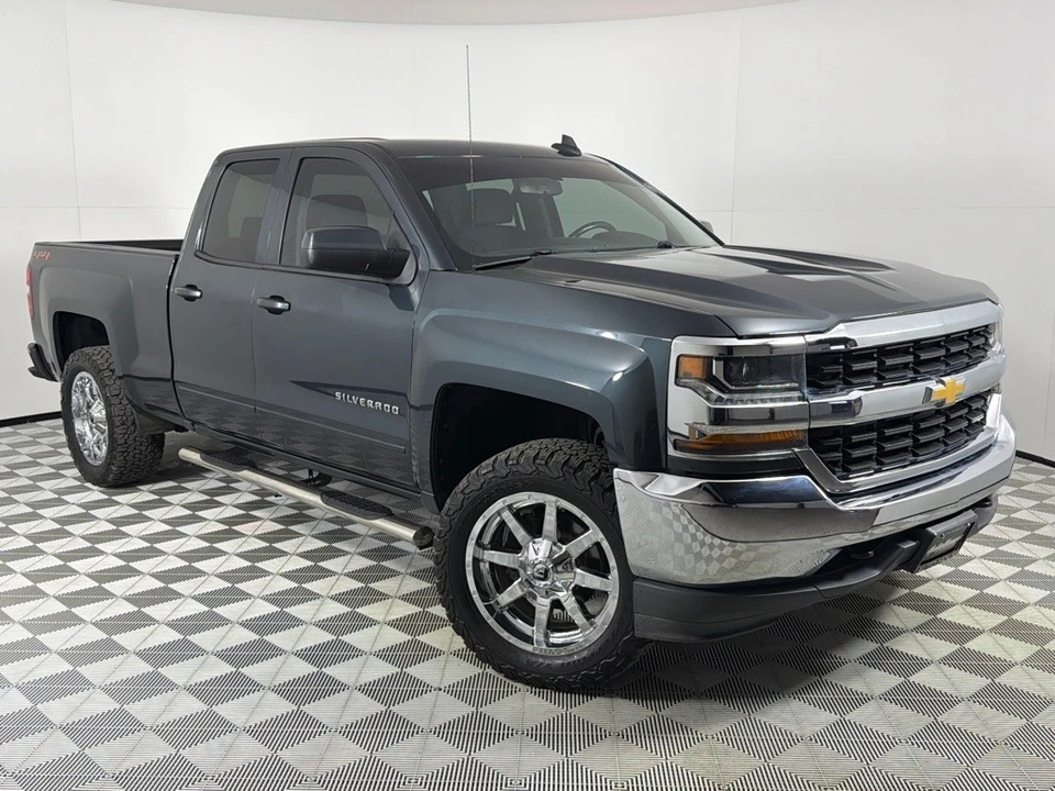 2018 Chevrolet Silverado 3rd Gen - Image 2 of 12