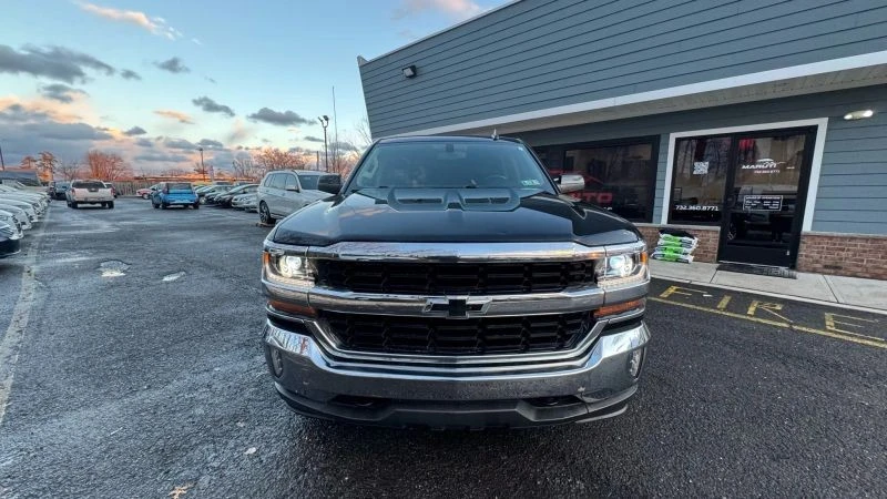2018 Chevrolet Silverado 3rd Gen - Image 2 of 12