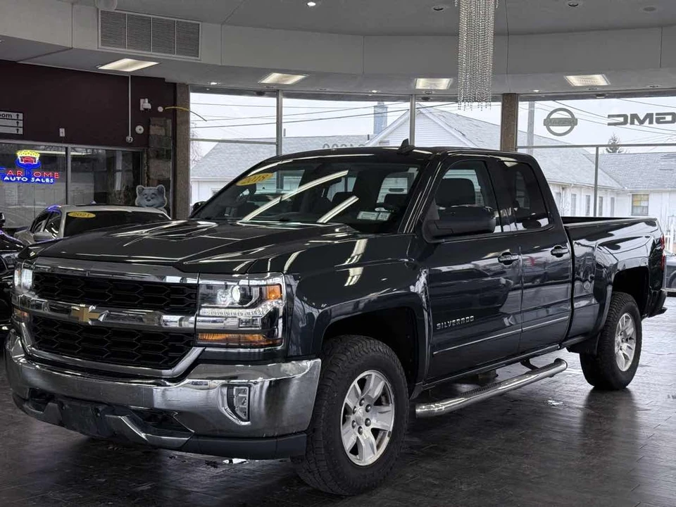 2018 Chevrolet Silverado 3rd Gen - Image 2 of 21