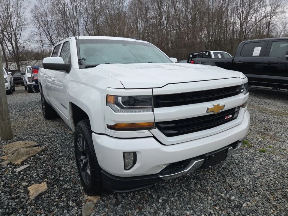2018 Chevrolet Silverado 3rd Gen - Image 2 of 4