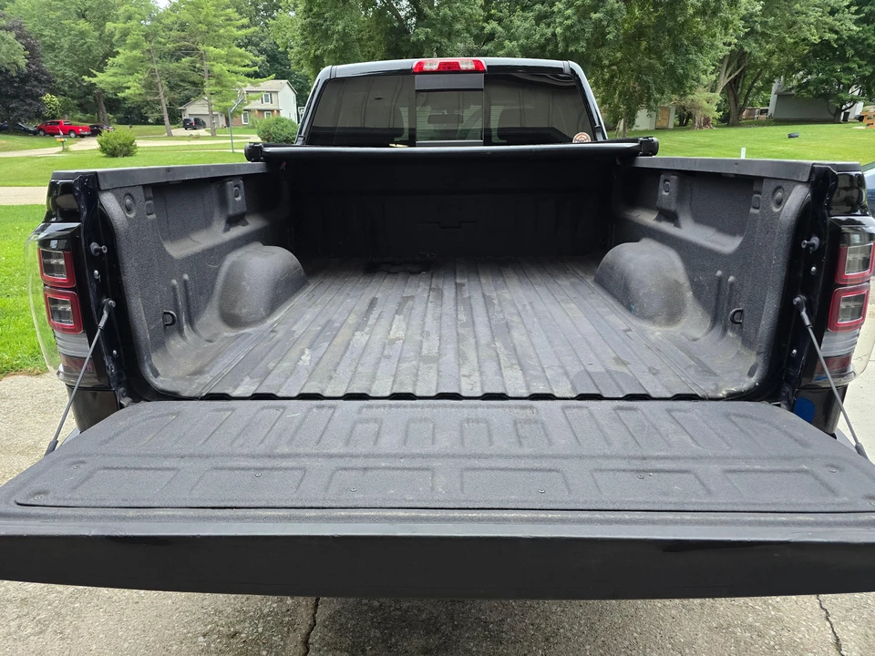 2018 Chevrolet Silverado 2nd Gen - Image 12 of 31