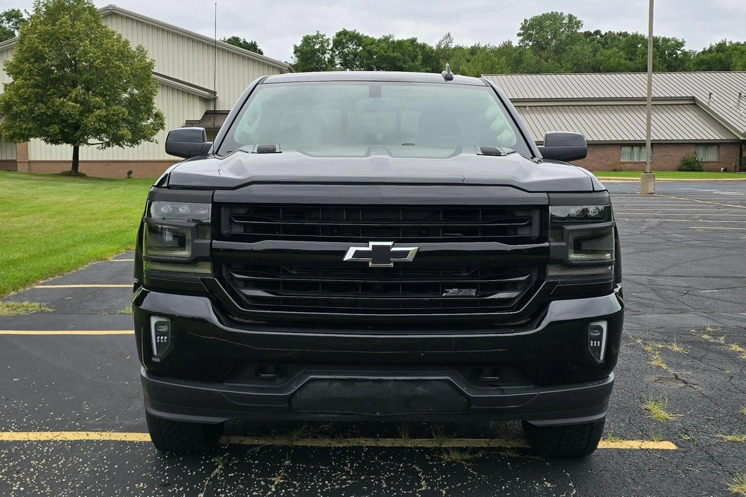 2018 Chevrolet Silverado 2nd Gen - Image 2 of 31