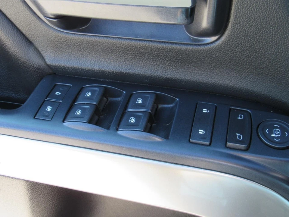 2018 Chevrolet Silverado 3rd Gen - Image 20 of 31