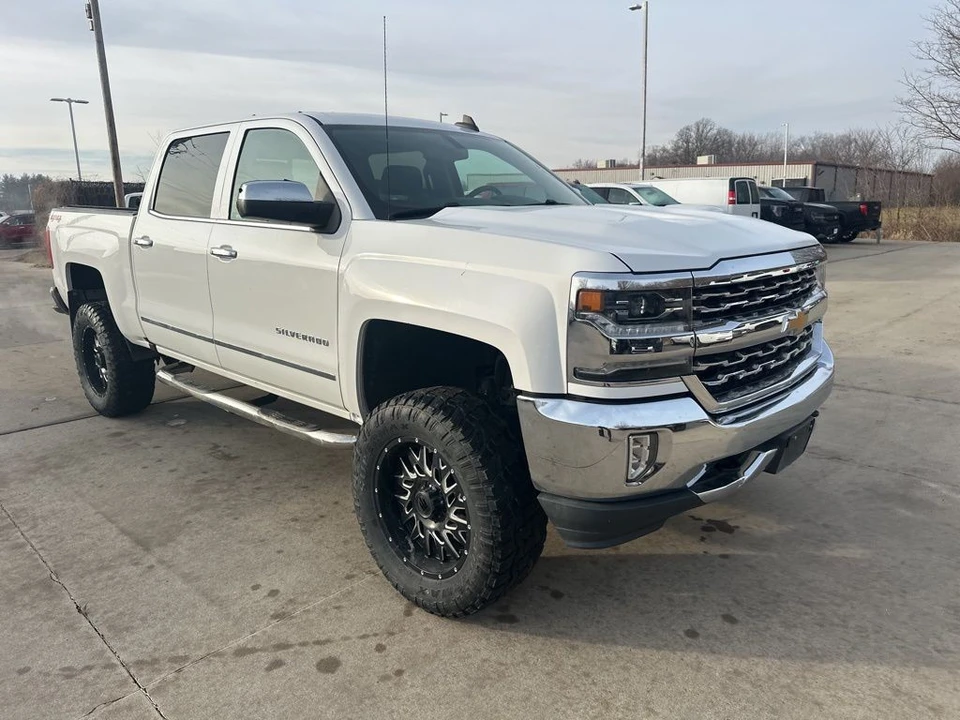 2018 Chevrolet Silverado 2nd Gen - Image 5 of 12