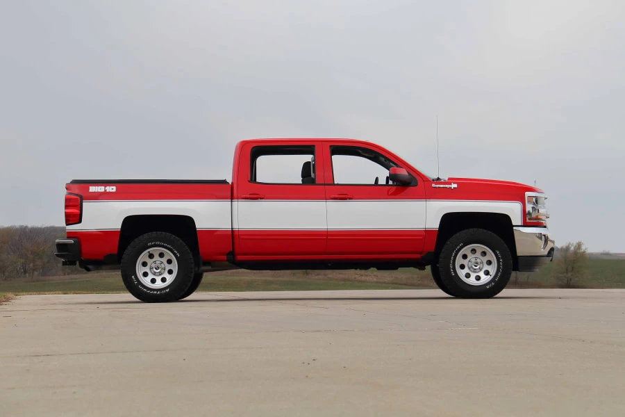 2018 Chevrolet Silverado 3rd Gen - Image 2 of 29